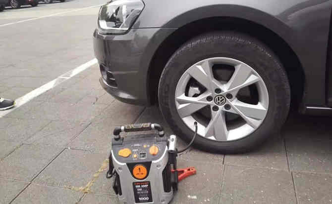 大冶汽车搭电案例